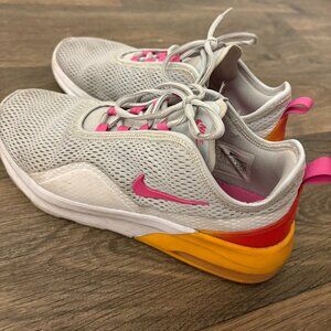 Nike Air Max Dia SE Women’s Sneakers – White / Pink / Orange